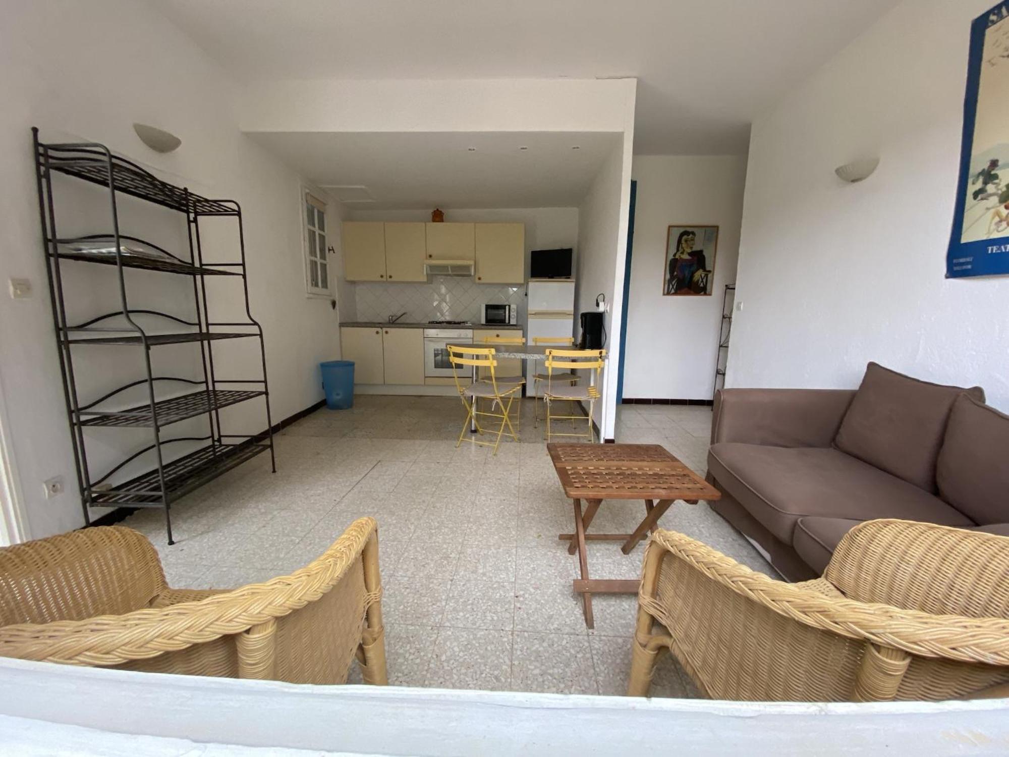 메제 Flat In A Beautiful Building With Pool 아파트 외부 사진