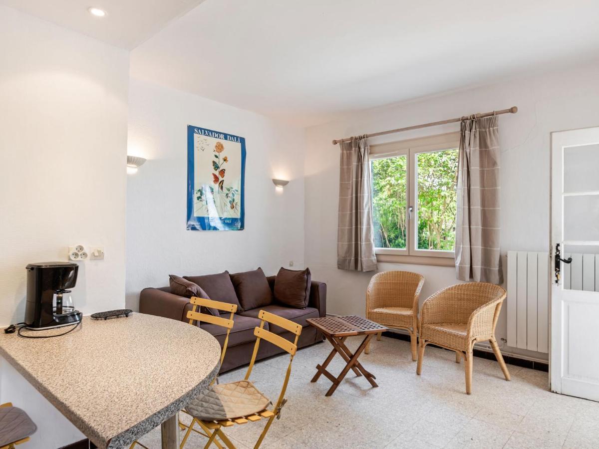 메제 Flat In A Beautiful Building With Pool 아파트 외부 사진